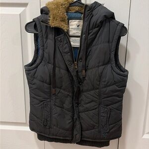 American Eagle Vest